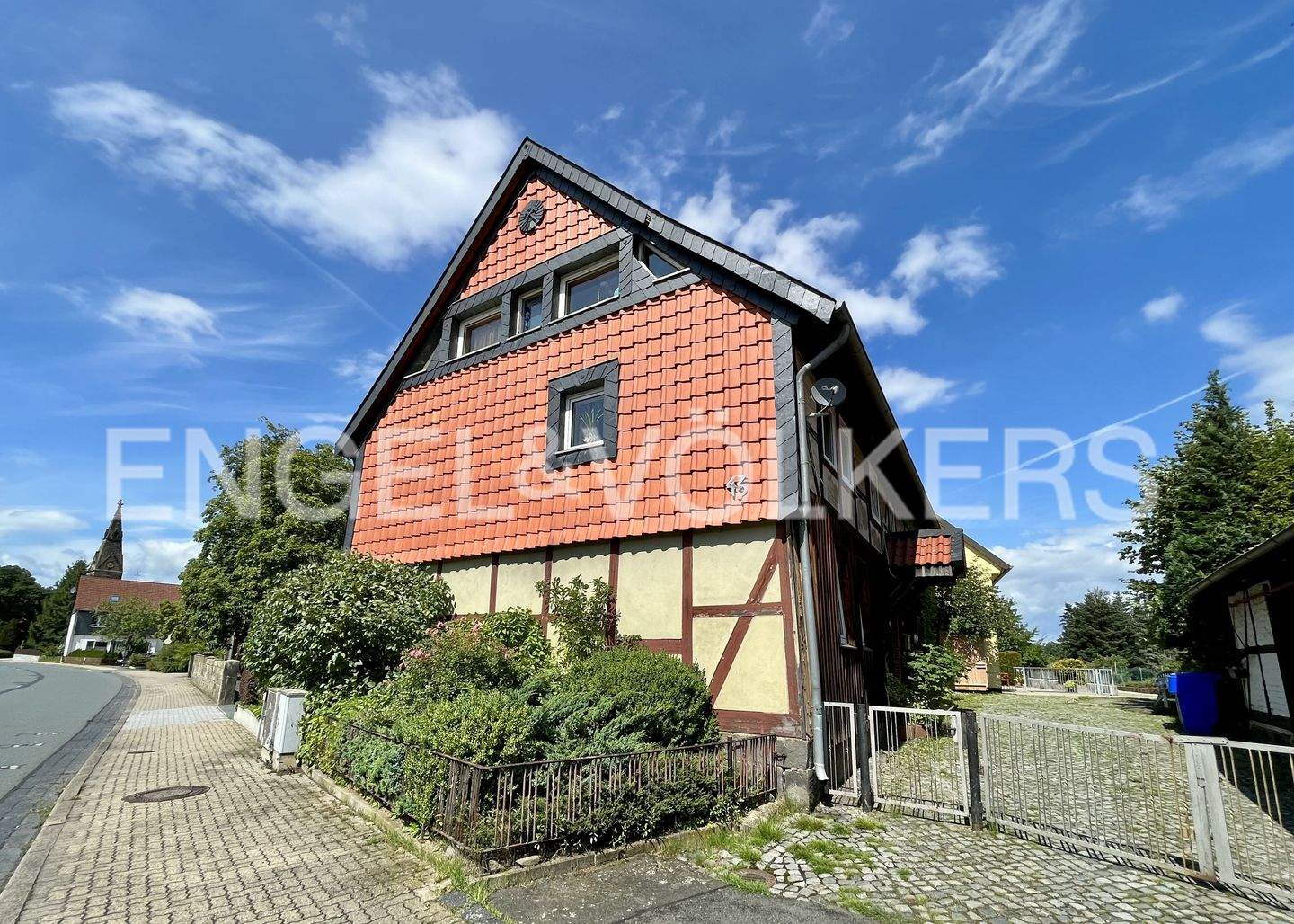 Immobilie in Langelsheim - MAISONETTEWOHNUNG MIT HARZER CHARME UND ZUVERLÄSSIGEM MIETER - Bild 0