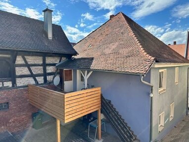 Mehrfamilienhaus zum Kauf provisionsfrei 359.000 € 8 Zimmer 192 m² 827 m² Grundstück frei ab sofort Langenzenn Langenzenn 90579