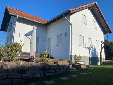 Einfamilienhaus zur Miete 2.500 € 7 Zimmer 215 m² 647 m² Grundstück Windecken Nidderau 61130