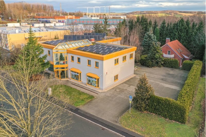 Einfamilienhaus zum Kauf 690.000 € 5 Zimmer 120 m²<br/>Wohnfläche 3.000 m²<br/>Grundstück Am Eichenwald 3 Lichtenstein St. Egidien 09356