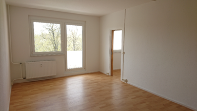 Wohnung zur Miete 335 € 2 Zimmer 50,7 m² 3. Geschoss frei ab sofort Ratswall 31 Bitterfeld Bitterfeld-Wolfen 06749