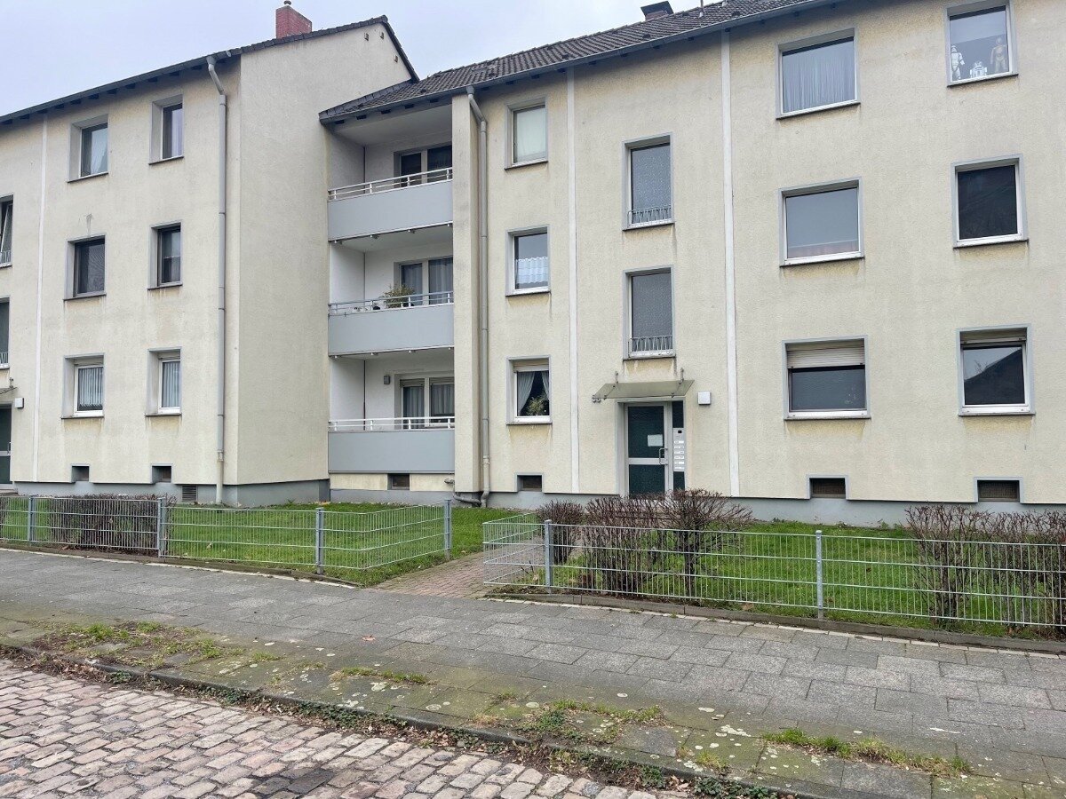 Wohnung zur Miete 415 € 3 Zimmer 56 m²<br/>Wohnfläche 1. Stock<br/>Geschoss Spessartstr. 58 Mittelmeiderich Duisburg 47137