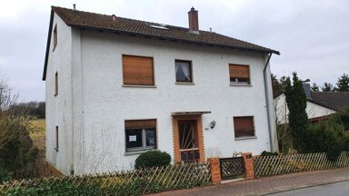 Haus zum Kauf provisionsfrei 214.000 € 10 Zimmer 220 m² 890 m² Grundstück Am Erbsengarten Kröftel Hünstetten 65510