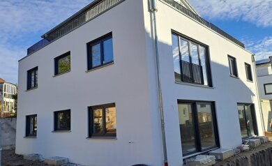 Doppelhaushälfte zum Kauf 1.354.000 € 5 Zimmer 175 m² 228,4 m² Grundstück frei ab 01.05.2025 Unterhaching 82008