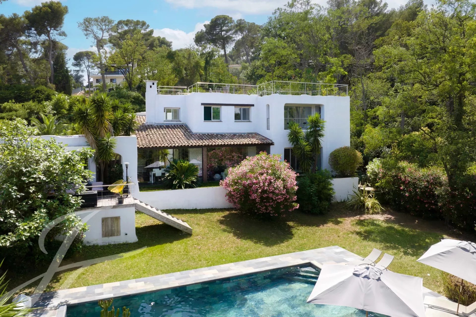 Einfamilienhaus zum Kauf provisionsfrei 1.990.000 € 12 Zimmer 406 m²<br/>Wohnfläche 2.611 m²<br/>Grundstück Saint Veran Cagnes-sur-Mer 06800