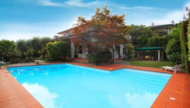 Villa zum Kauf 950.000 € 6 Zimmer 360 m² 910 m² Grundstück Rivoltella del Garda