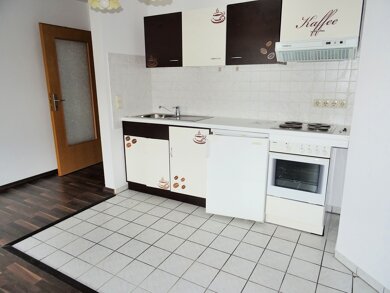 Wohnung zur Miete 230 € 2 Zimmer 46 m² 1. Geschoss frei ab sofort Langenhessen Werdau 08412