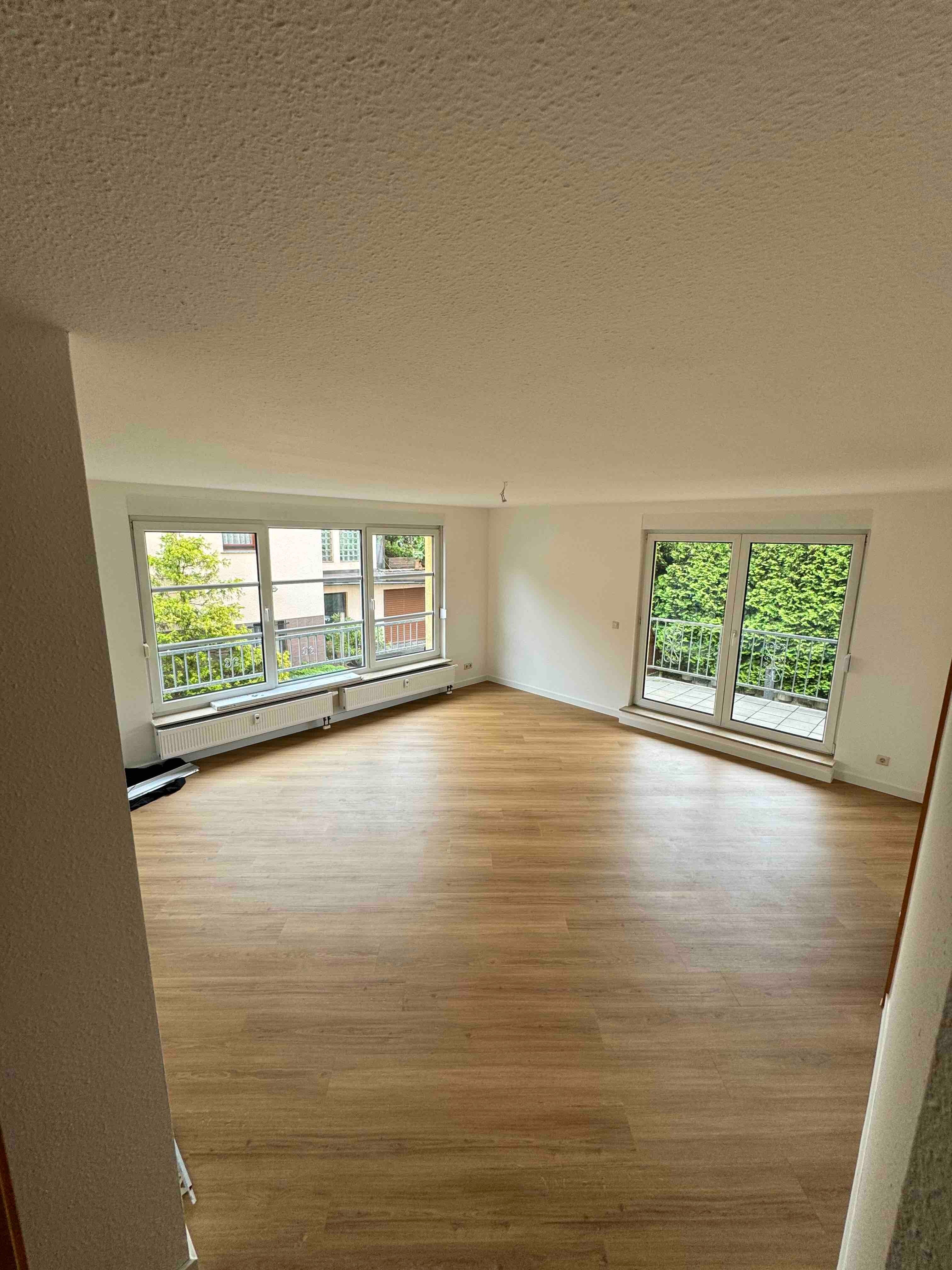 Wohnung zur Miete 680 € 2 Zimmer 75 m²<br/>Wohnfläche Ab sofort<br/>Verfügbarkeit Lützschen-Stahmeln Leipzig 04159