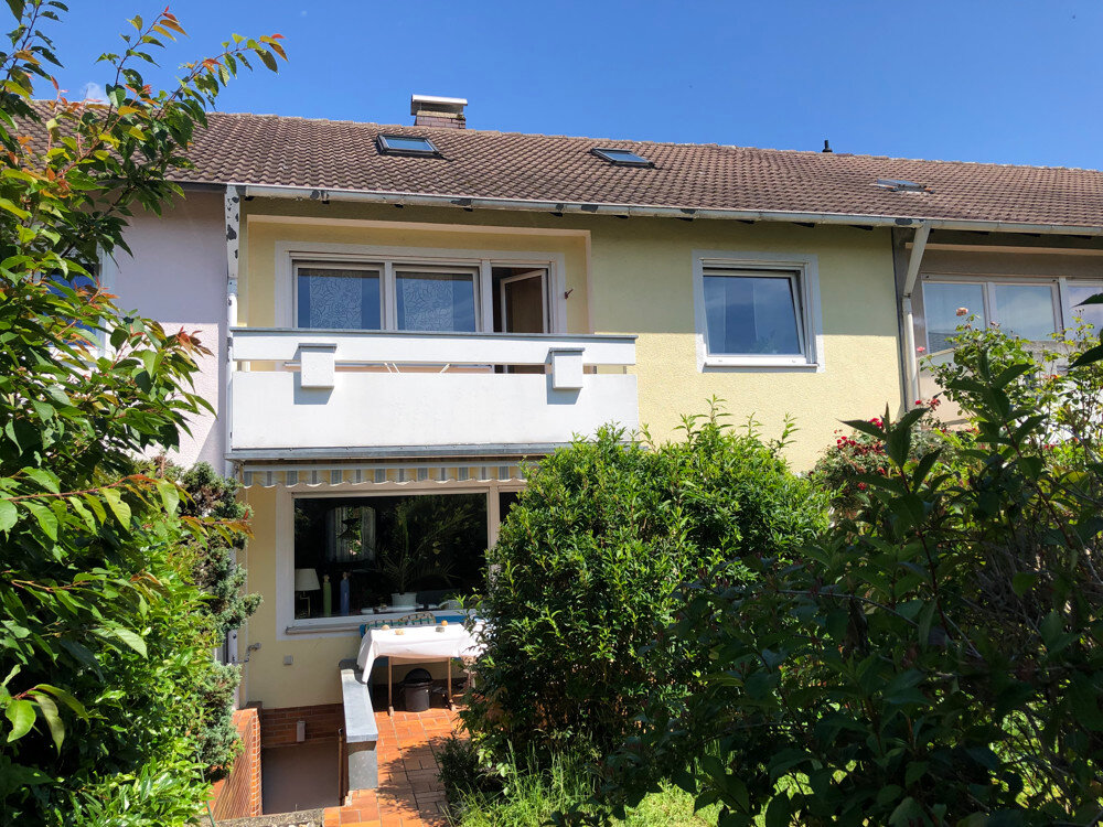 Reihenmittelhaus zum Kauf 599.000 € 8 Zimmer 177,5 m²<br/>Wohnfläche 209 m²<br/>Grundstück Burgunderstraße - Napoleonstein Regensburg 93053