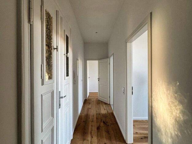 Wohnung zum Kauf provisionsfrei 189.000 € 1,5 Zimmer 50,2 m² 3. Geschoss Connewitz Leipzig 04277