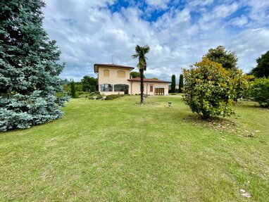 Villa zum Kauf 1.200.000 € 350 m² 3.200 m² Grundstück Via San Colombano Bardolino (VR) 37011