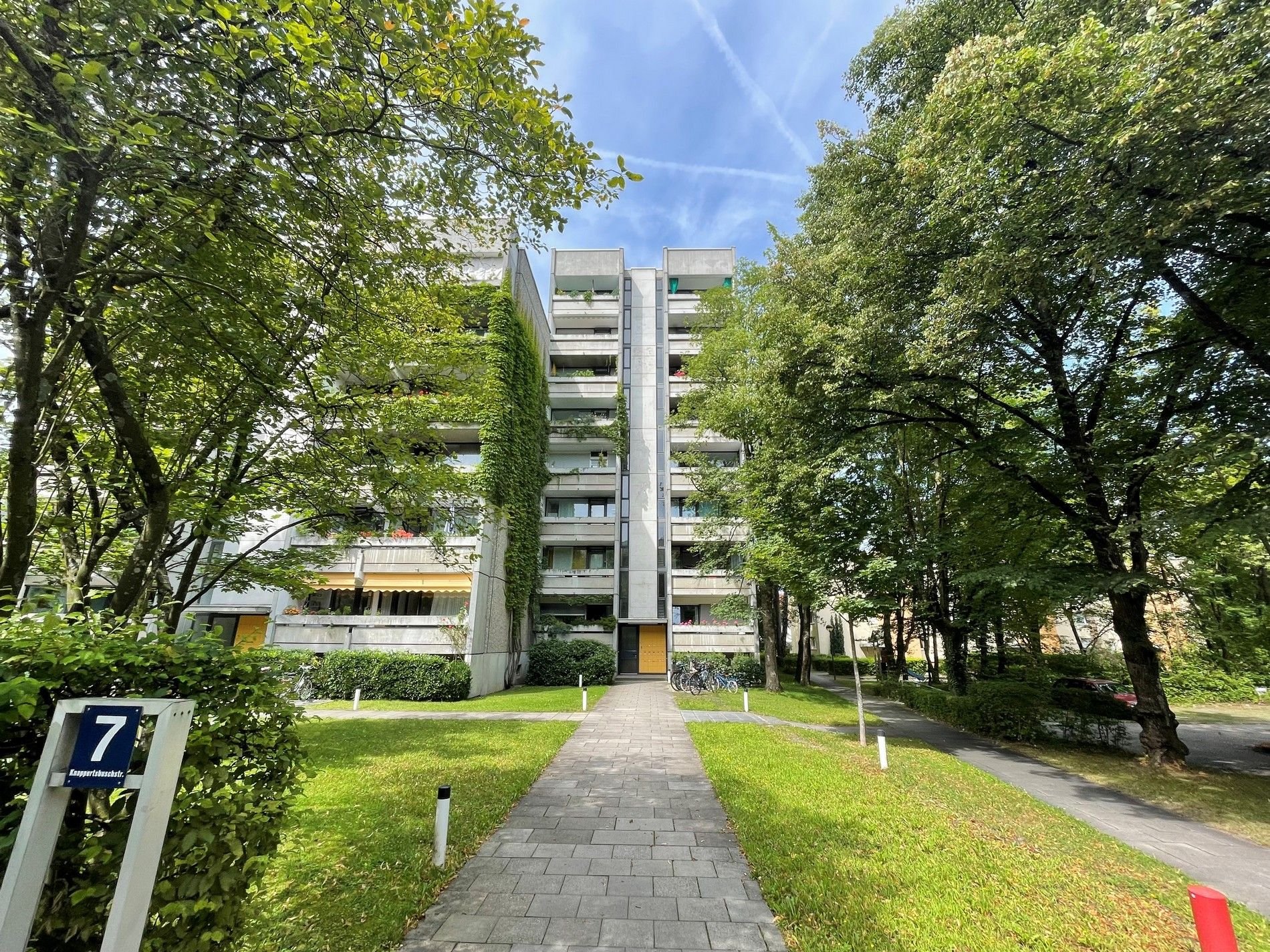 Wohnung zum Kauf 245.000 € 2 Zimmer 63,9 m²<br/>Wohnfläche 6.<br/>Geschoss Englschalking München 81927