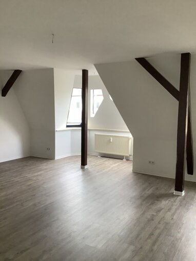 Wohnung zur Miete 689 € 3 Zimmer 107,6 m² 3. Geschoss frei ab 28.12.2024 Arndtstr. 17 Schellheimerplatz Magdeburg 39108