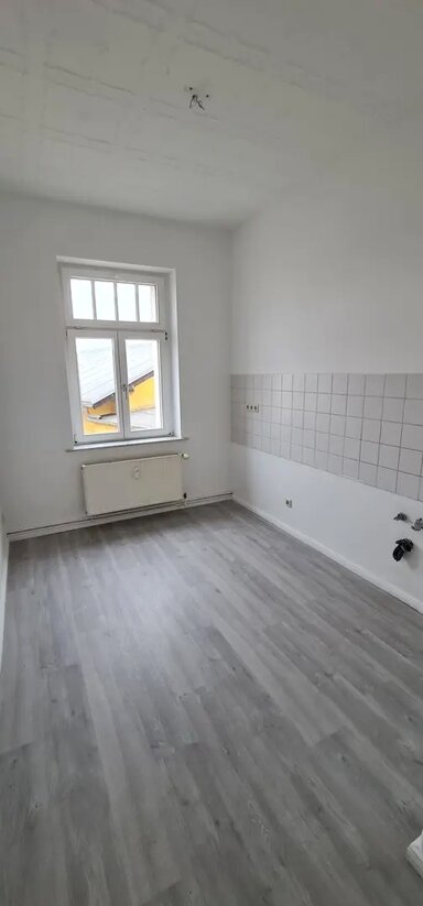 Wohnung zur Miete 800 € 1 Zimmer 92 m² Geschoss 1/1 Nauen Nauen 14641