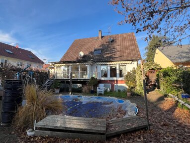 Haus zum Kauf 595.000 € 8 Zimmer 204 m² 575 m² Grundstück frei ab sofort Willi-Baumann-Straße 20 Haltingen Weil am Rhein 79576