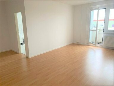 Wohnung zur Miete 330 € 2 Zimmer 55 m² 4. Geschoss Marie-Tilch-Straße 1 Hutholz 645 Chemnitz 09123