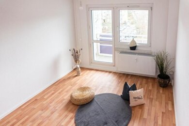 Wohnung zur Miete 249 € 2 Zimmer 41,2 m² 3. Geschoss frei ab 01.04.2025 Marie-Tilch-Str. 22 Hutholz Chemnitz 09123