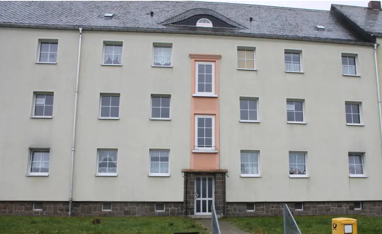 Wohnung zur Miete 250 € 2 Zimmer 50,2 m² Erdgeschoss frei ab sofort Stauffenbergstr. 2 Johanngeorgenstadt 08349