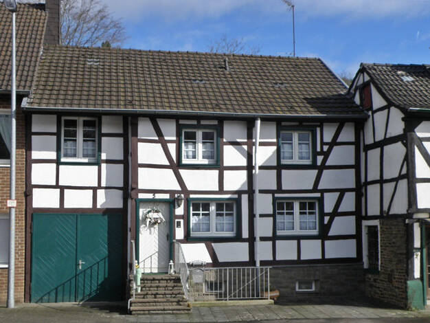 Haus zum Kauf 198.000 € 4 Zimmer 116 m² 350 m² Grundstück Eicherscheid Bad Münstereifel-Eicherscheid 53902