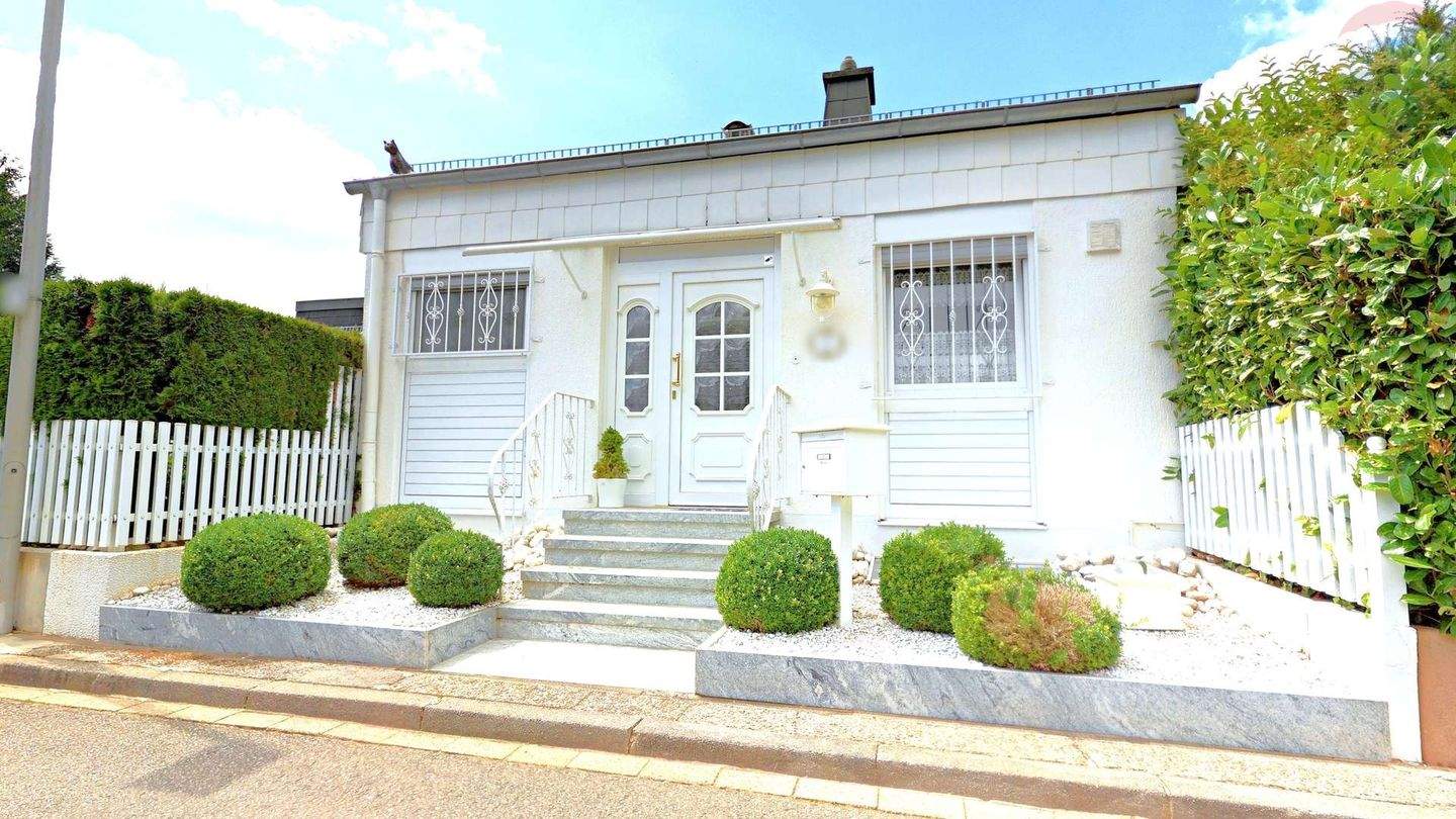 Elegantes Einfamilienhaus mit Wintergarten, Kachelofen & Wohlfühlambiente