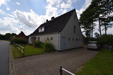 Einfamilienhaus zum Kauf 99.500 € 5 Zimmer 119 m² 966 m² Grundstück Cadenberger Weg 4 Cadenberge 21781