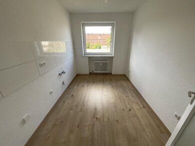 Wohnung zur Miete 499 € 3 Zimmer 73,5 m² 2. Geschoss frei ab 01.04.2025 Doraweg 3 Heppens Wilhelmshaven 26384