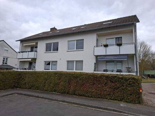 Mehrfamilienhaus zum Kauf provisionsfrei als Kapitalanlage geeignet 649.000 € 16 Zimmer 370 m² 894 m² Grundstück Meißnerstr. 33 Kirchbauna Baunatal 34225