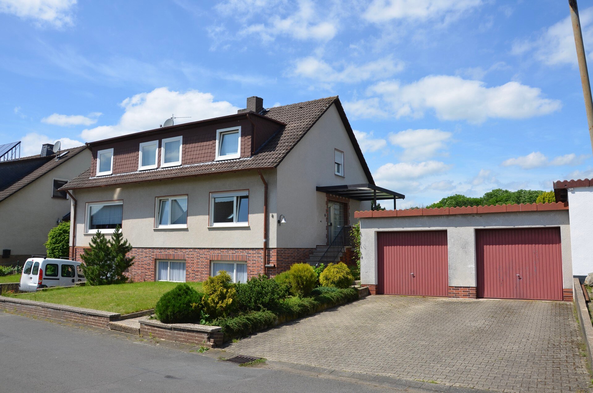 Mehrfamilienhaus zum Kauf 270.000 € 6 Zimmer 166 m²<br/>Wohnfläche 646 m²<br/>Grundstück Niedermöllrich Wabern 34590