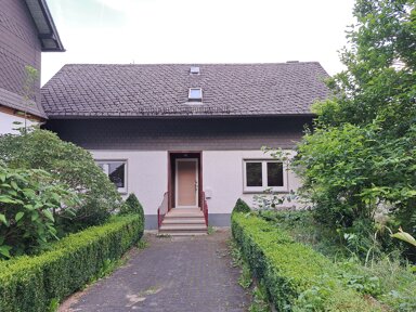 Einfamilienhaus zur Miete 700 € 5 Zimmer 110 m² 40 m² Grundstück frei ab sofort Albaum Kirchhundem 57399