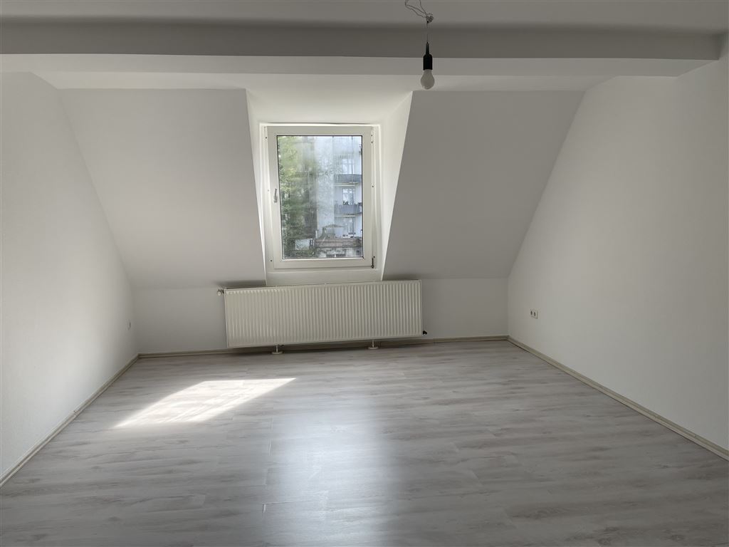 Wohnung zur Miete 588 € 4 Zimmer 98 m²<br/>Wohnfläche Ab sofort<br/>Verfügbarkeit Wehringhausen - West Hagen 58089