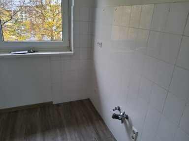 Wohnung zur Miete 397 € 3 Zimmer 55,8 m² 2. Geschoss frei ab sofort Berliner Ring 21 Hellwinkel Wolfsburg 38446