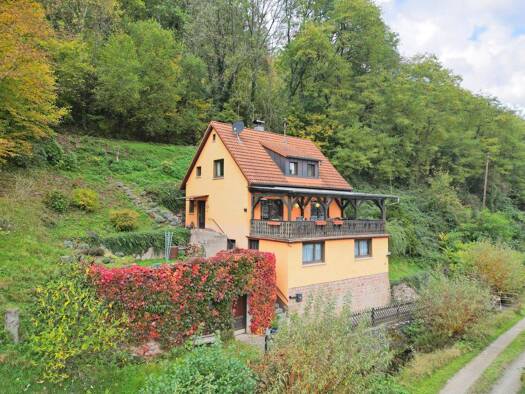 Einfamilienhaus zum Kauf 198.000 € 4 Zimmer 80 m² 3.309 m² Grundstück Amorbach 63916