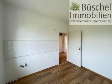 Wohnung zur Miete 336 € 2 Zimmer 48 m² 2. Geschoss Curiesiedlung Magdeburg 39124