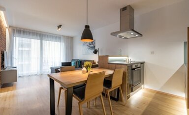 Wohnung zur Miete Wohnen auf Zeit 4.300 € 4 Zimmer 90,7 m² frei ab sofort Babostr. Innerer Osten Regensburg 93055