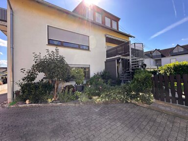 Wohnung zum Kauf provisionsfrei 240.000 € 4 Zimmer 89 m² 1. Geschoss Professor Müller 35 Grundschule Miesenheim 1 Andernach 56626