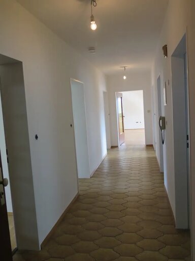 Wohnung zur Miete 700 € 4 Zimmer 110 m² frei ab sofort Göttweiger Straße 41 Innstadt Passau 94032