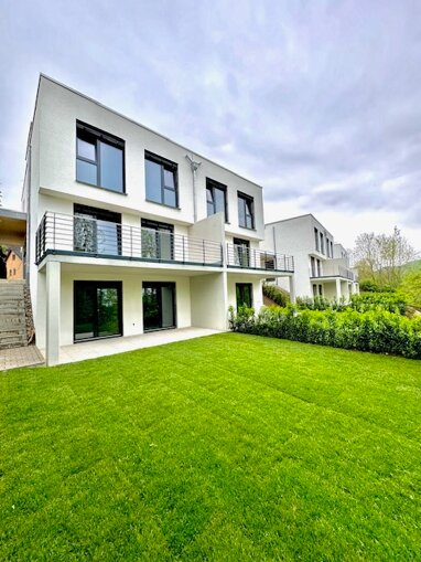 Doppelhaushälfte zum Kauf Provisionsfrei 699.800 € 4 Zimmer 151,9 m² 280 m² Grundstück Kirchheimer Straße 3 Owen 73277