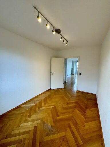 Wohnung zur Miete 700 € 3 Zimmer 82 m² frei ab sofort Hardenbergstraße 15 Rosellen Neuss 41470