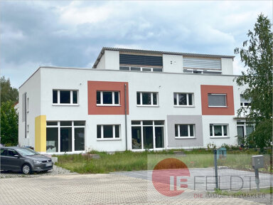 Reihenmittelhaus zum Kauf 298.000 € 7 Zimmer 217 m² 300 m² Grundstück Hohenmölsen Hohenmölsen 06679