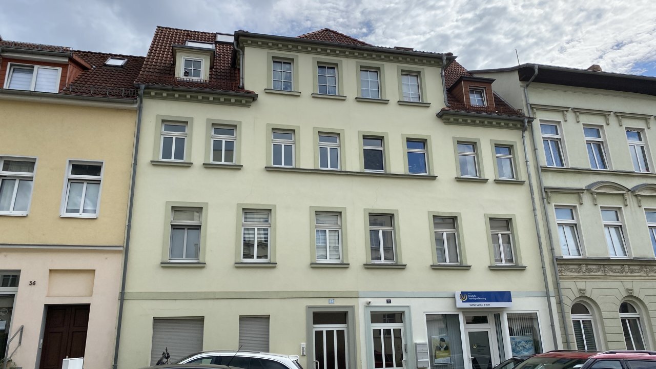 Wohnung zum Kauf 69.000 € 2 Zimmer 63,2 m²<br/>Wohnfläche 2. Stock<br/>Geschoss Clara-Zetkin-Straße / Friedrich-Engels-Straße Gera 07545