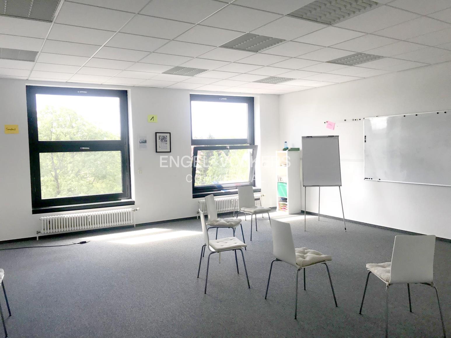 Büro-/Praxisfläche zur Miete 12,50 € 618,2 m²<br/>Bürofläche ab 618,2 m²<br/>Teilbarkeit Tempelhof Berlin 12099