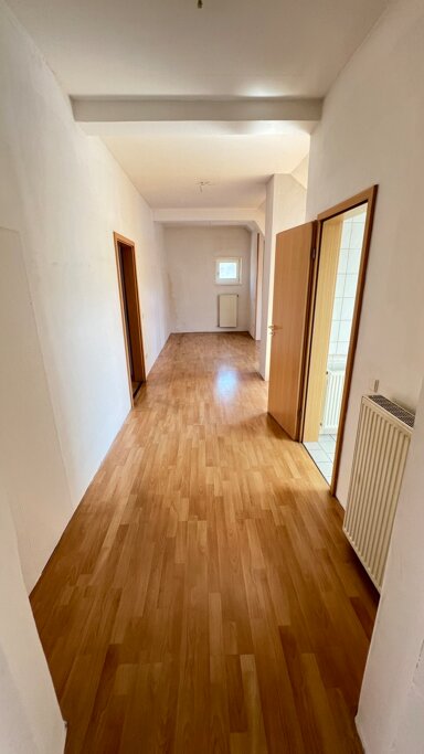 Wohnung zur Miete 800 € 3,5 Zimmer 95 m² 2. Geschoss frei ab 01.03.2025 Amalienstraße 31 Innenstadt Neustadt an der Weinstraße 67434