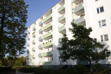 Wohnung zur Miete 412 € 3 Zimmer 68,6 m² 4. Geschoss frei ab 01.04.2025 Sankt-Josef-Straße 21e Marktbreite Magdeburg 39130