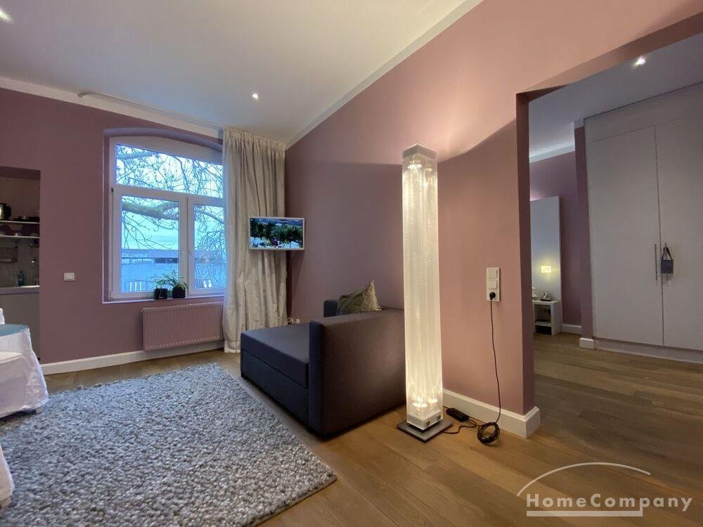 Wohnung zur Miete Wohnen auf Zeit 1.750 € 2 Zimmer 40 m²<br/>Wohnfläche 31.03.2025<br/>Verfügbarkeit Deutz Köln 51063
