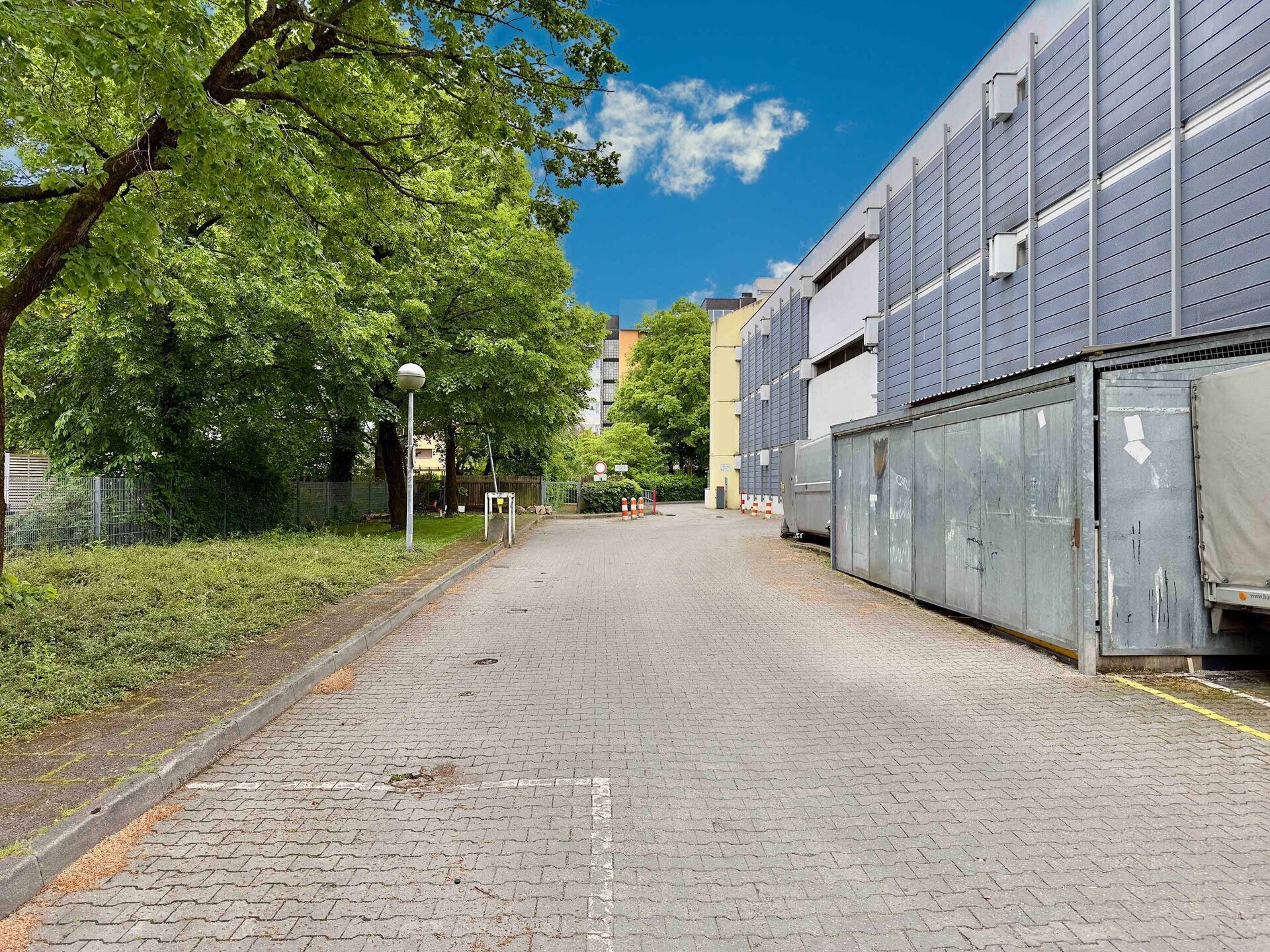 Tiefgaragenstellplatz zum Kauf 20.000 € Neuperlach München 81735