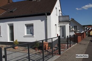 Reihenmittelhaus zum Kauf 834.300 € 4 Zimmer 136 m² 227 m² Grundstück Hollern Unterschleißheim 85716