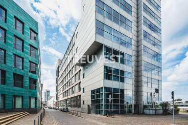 Bürofläche zur Miete provisionsfrei 22,50 € 1.570,7 m² Bürofläche teilbar ab 778 m² Hafen Düsseldorf 40221