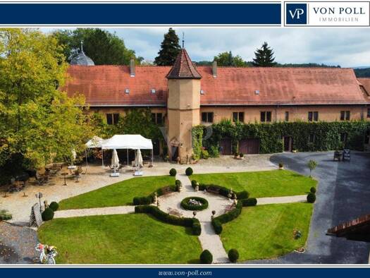 Schloss zum Kauf 12 Zimmer 190 m² 12.651 m² Grundstück Neuses am Sand Prichsenstadt / Neuses am Sand 97357