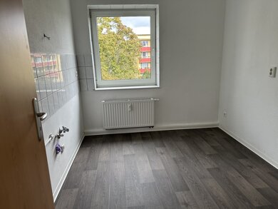 Wohnung zur Miete 475 € 3 Zimmer 60,8 m² 2. Geschoss frei ab 01.05.2025 Haydnstraße 27 Görden Brandenburg an der Havel 14772