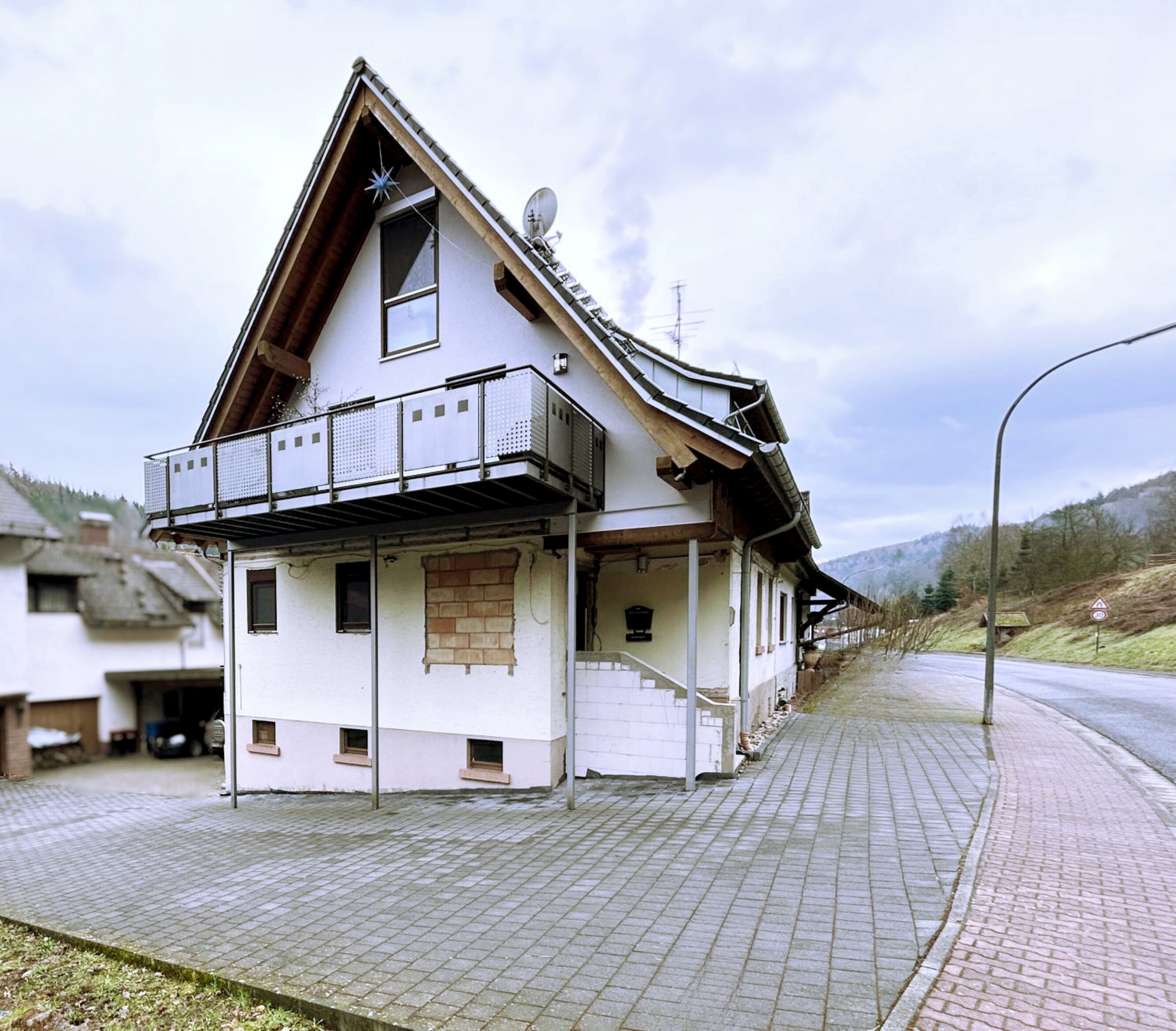 Einfamilienhaus zum Kauf 349.000 € 5 Zimmer 138 m²<br/>Wohnfläche 199 m²<br/>Grundstück Kempfenbrunn Flörsbachtal 63639